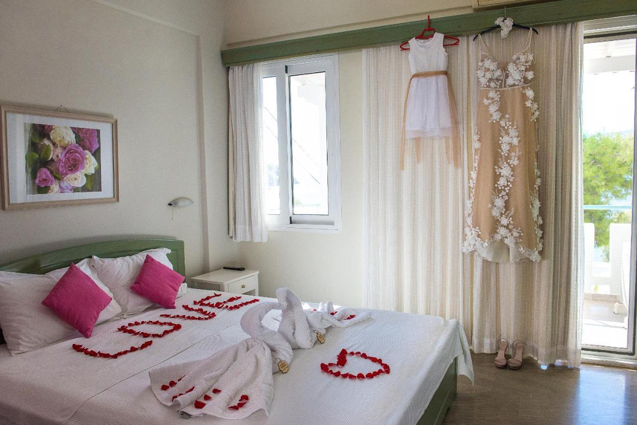 Theodora Rooms Poros Town Eksteriør billede
