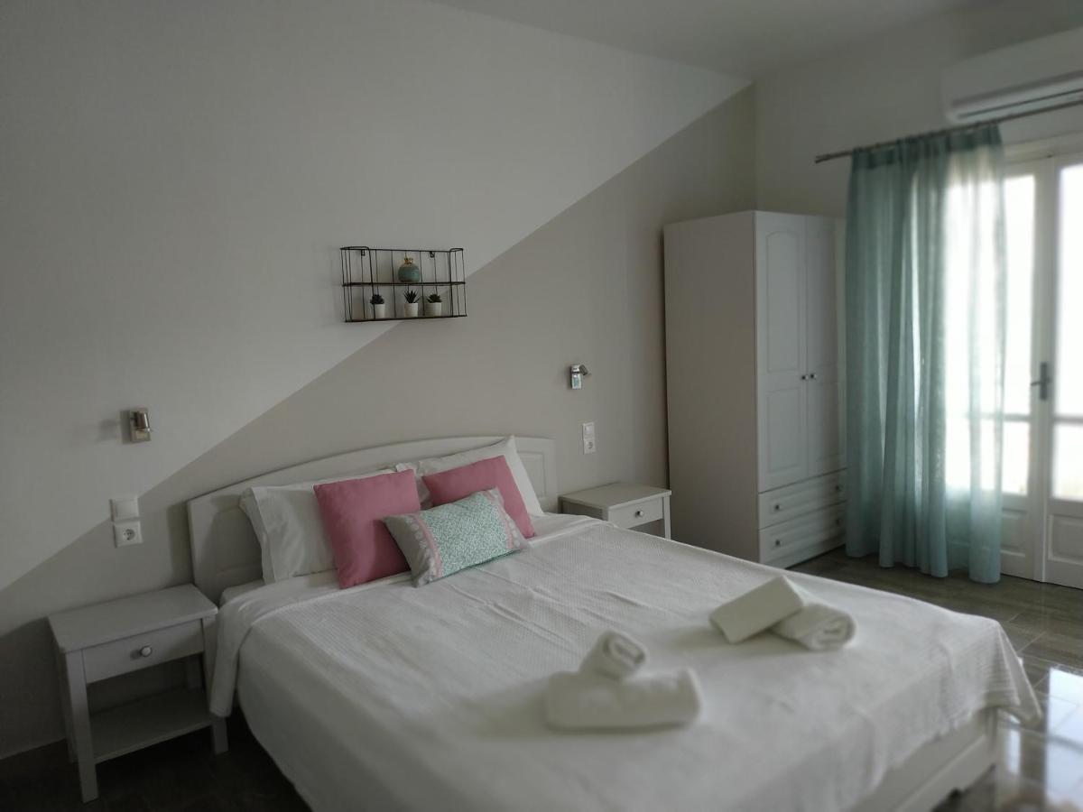 Theodora Rooms Poros Town Eksteriør billede