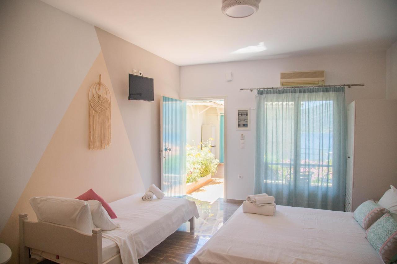 Theodora Rooms Poros Town Eksteriør billede