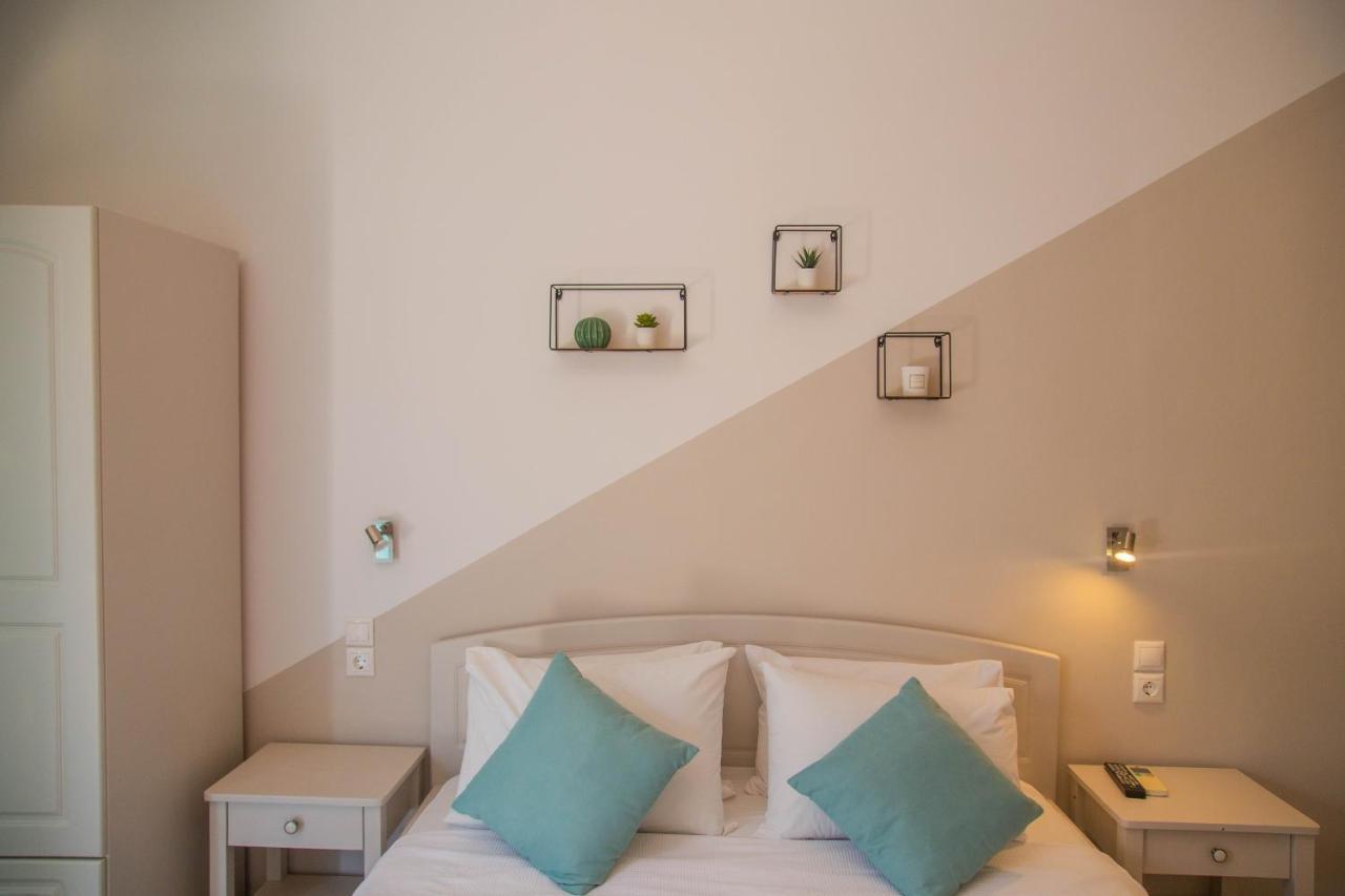 Theodora Rooms Poros Town Eksteriør billede