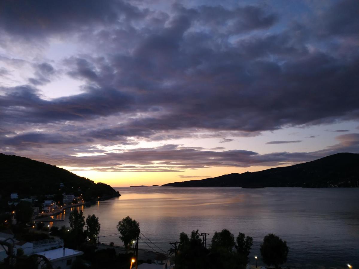 Theodora Rooms Poros Town Eksteriør billede